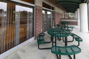 jcc_meeting_room_patio-300x200.jpg